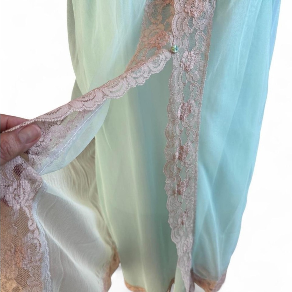 Vintage Mint Green Lace Trim Nightgown - Picture 3 of 7